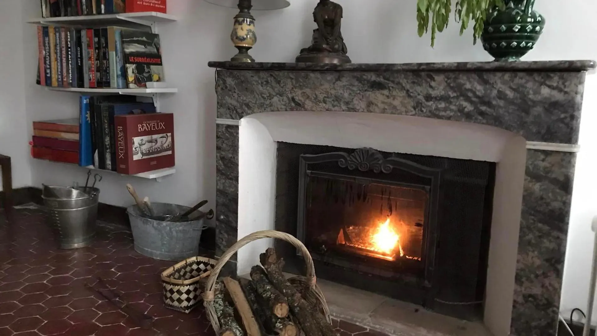 B&B La Maison Joly 메네르브